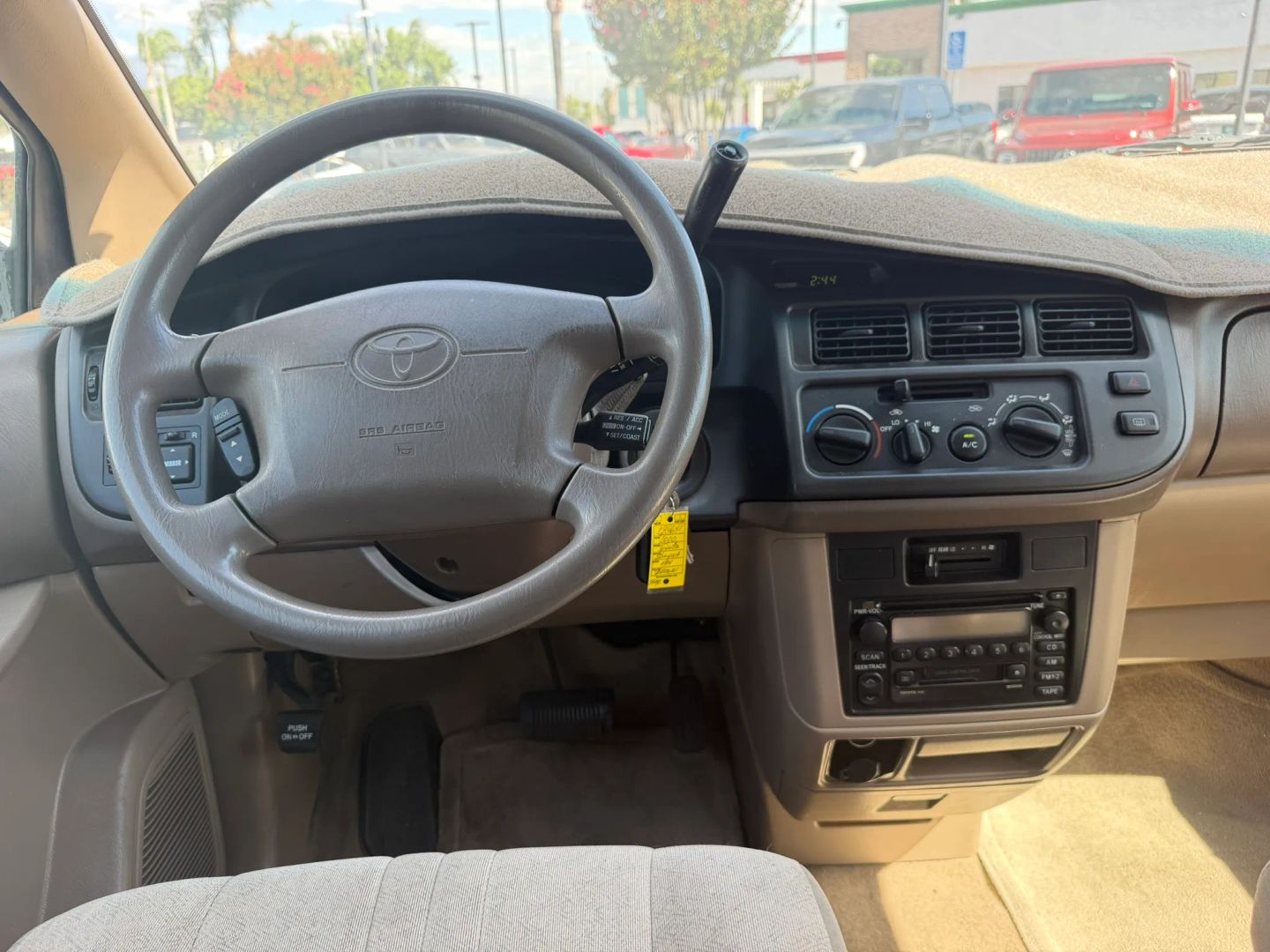 Photo 21 of this Toyota Sienna