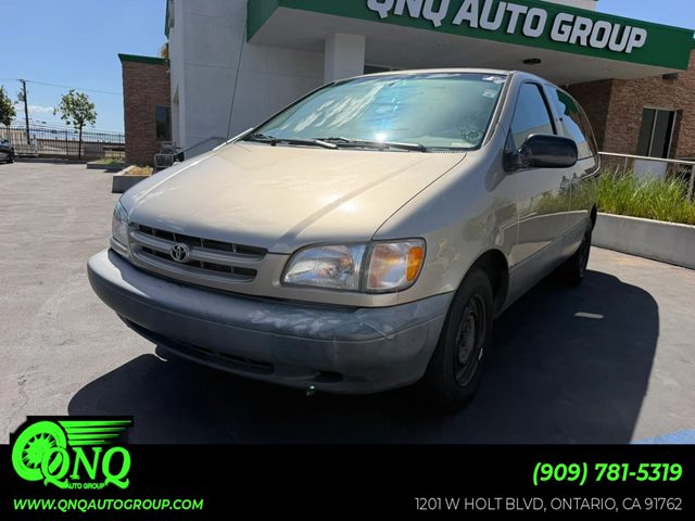 2000 Toyota Sienna Minivan Front-Wheel Drive Automatic