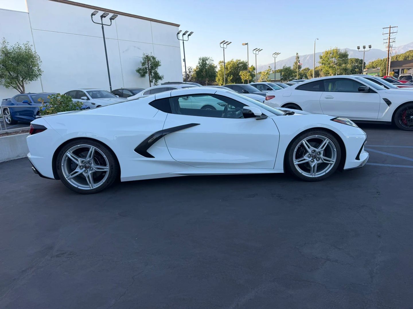Photo 4 of this Chevrolet Corvette