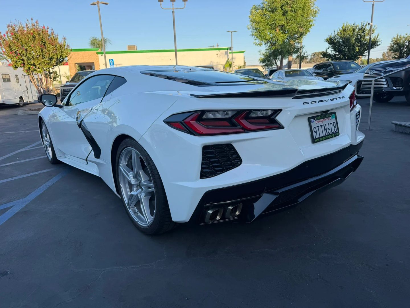 Photo 8 of this Chevrolet Corvette