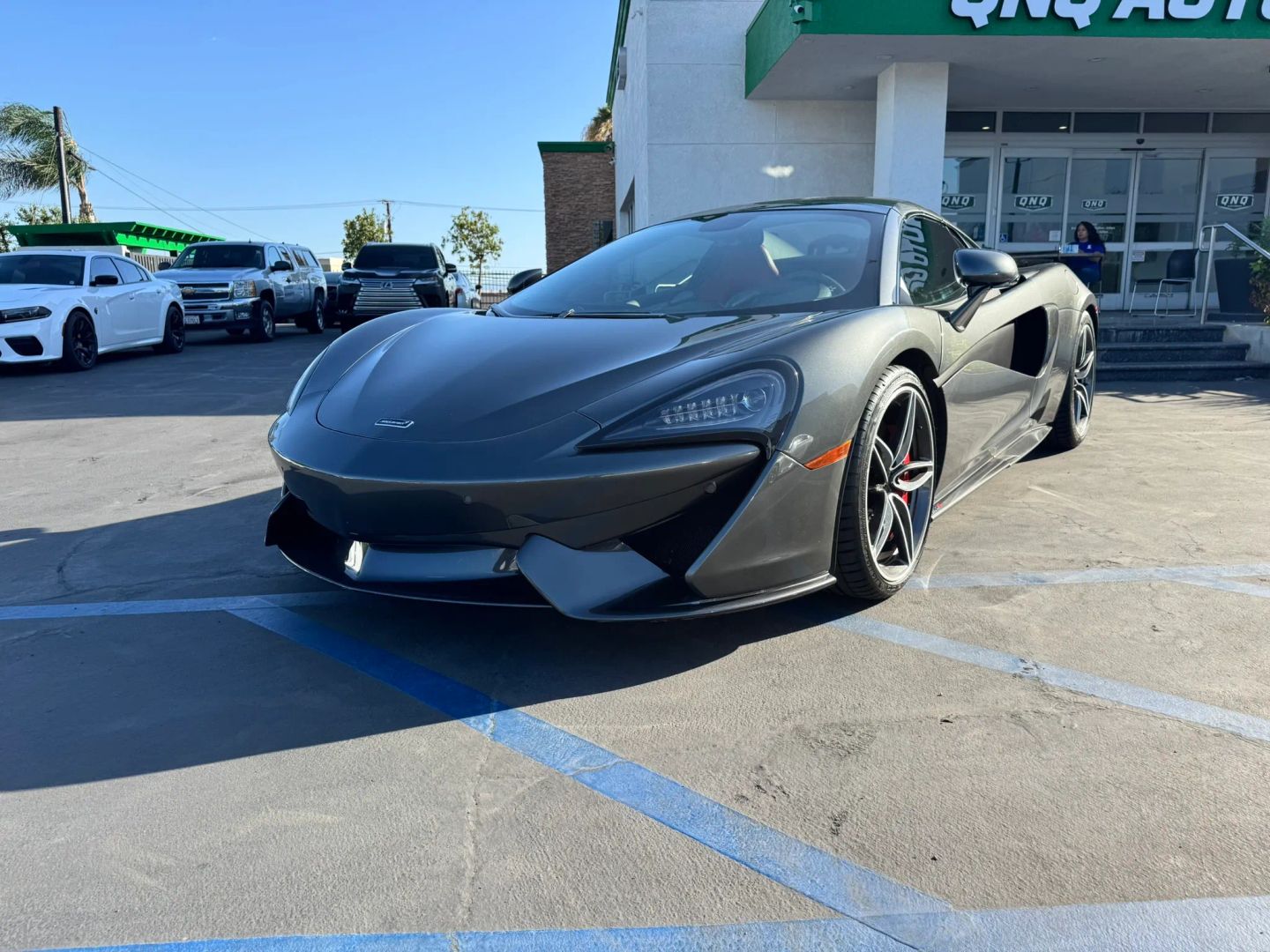 Photo 2 of this McLaren 570S
