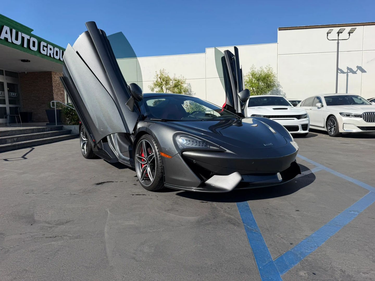 Photo 13 of this McLaren 570S
