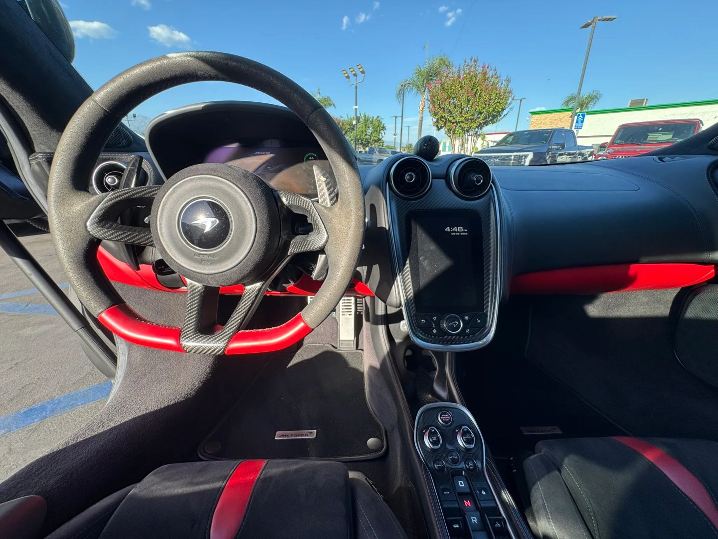 Photo 38 of this McLaren 570S