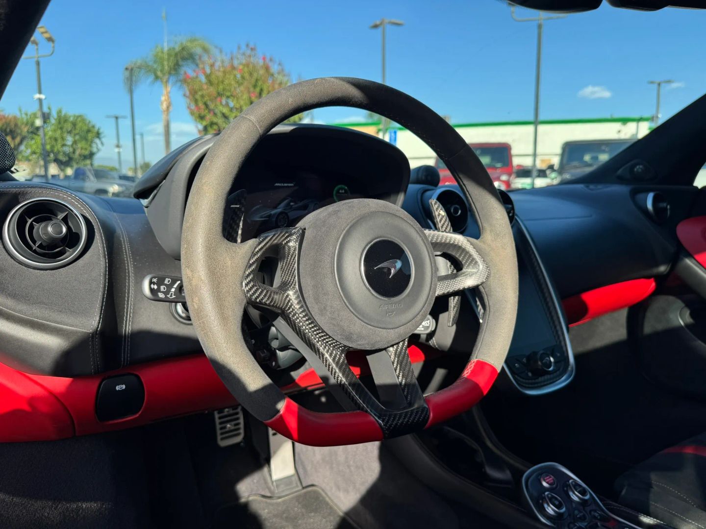 Photo 42 of this McLaren 570S