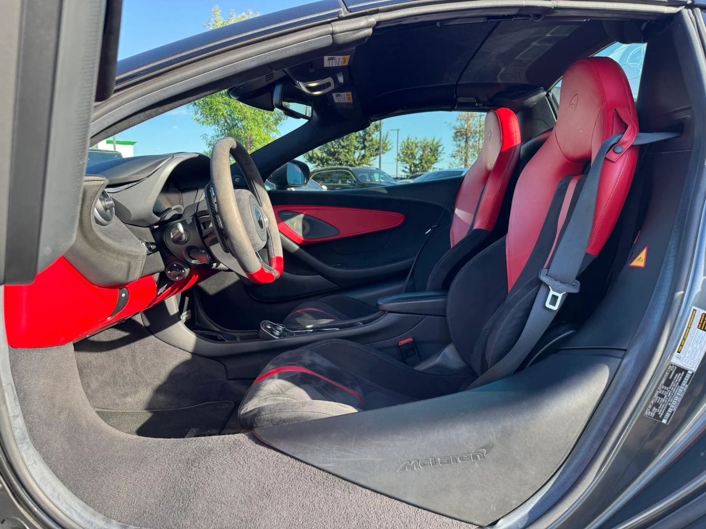 Photo 44 of this McLaren 570S