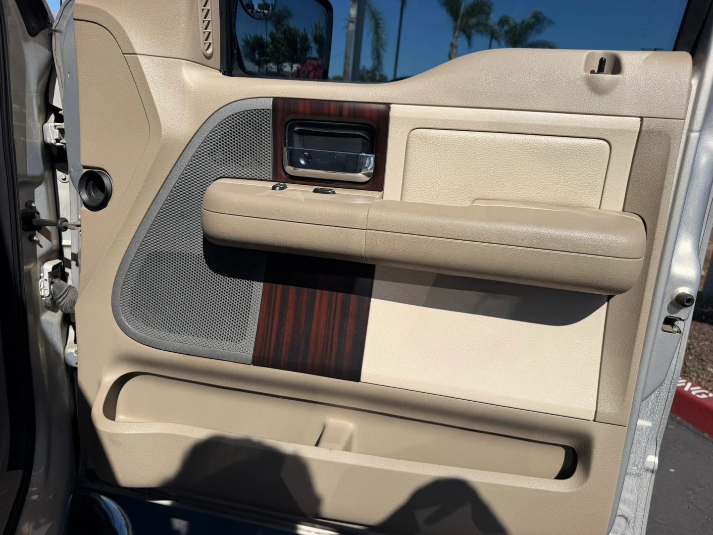 Photo 15 of this Lincoln Mark LT