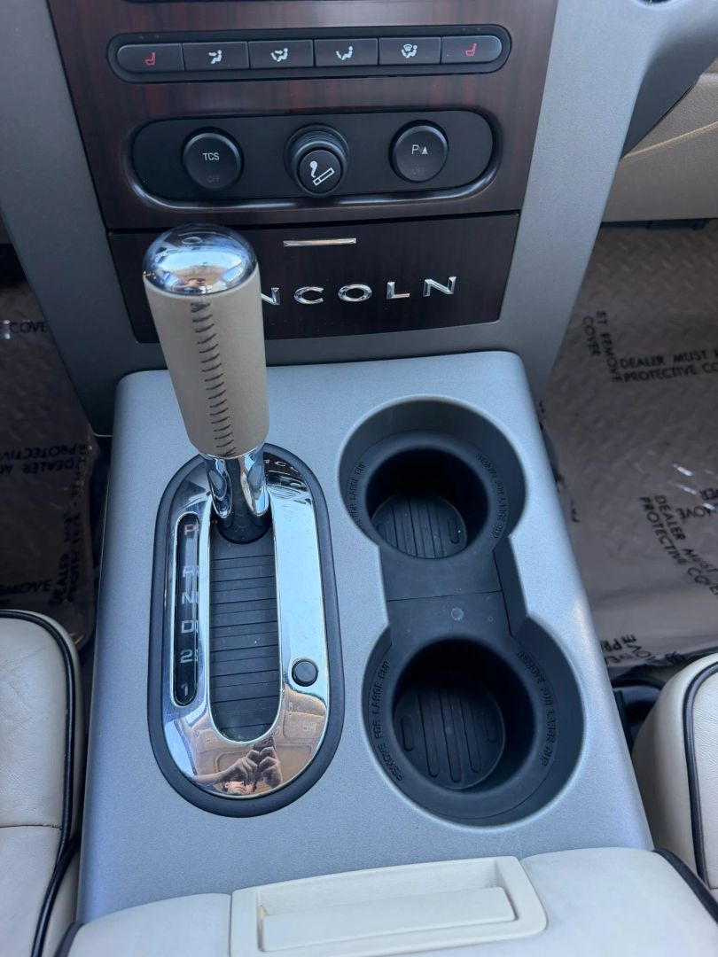 Photo 25 of this Lincoln Mark LT
