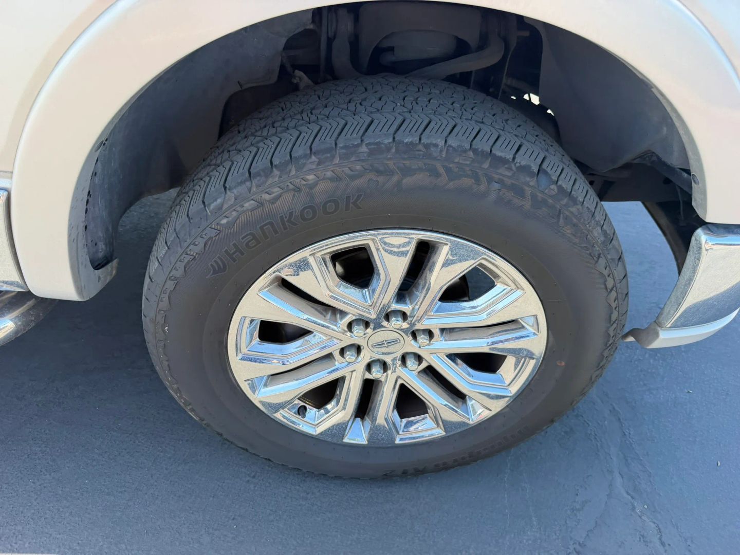 Photo 30 of this Lincoln Mark LT