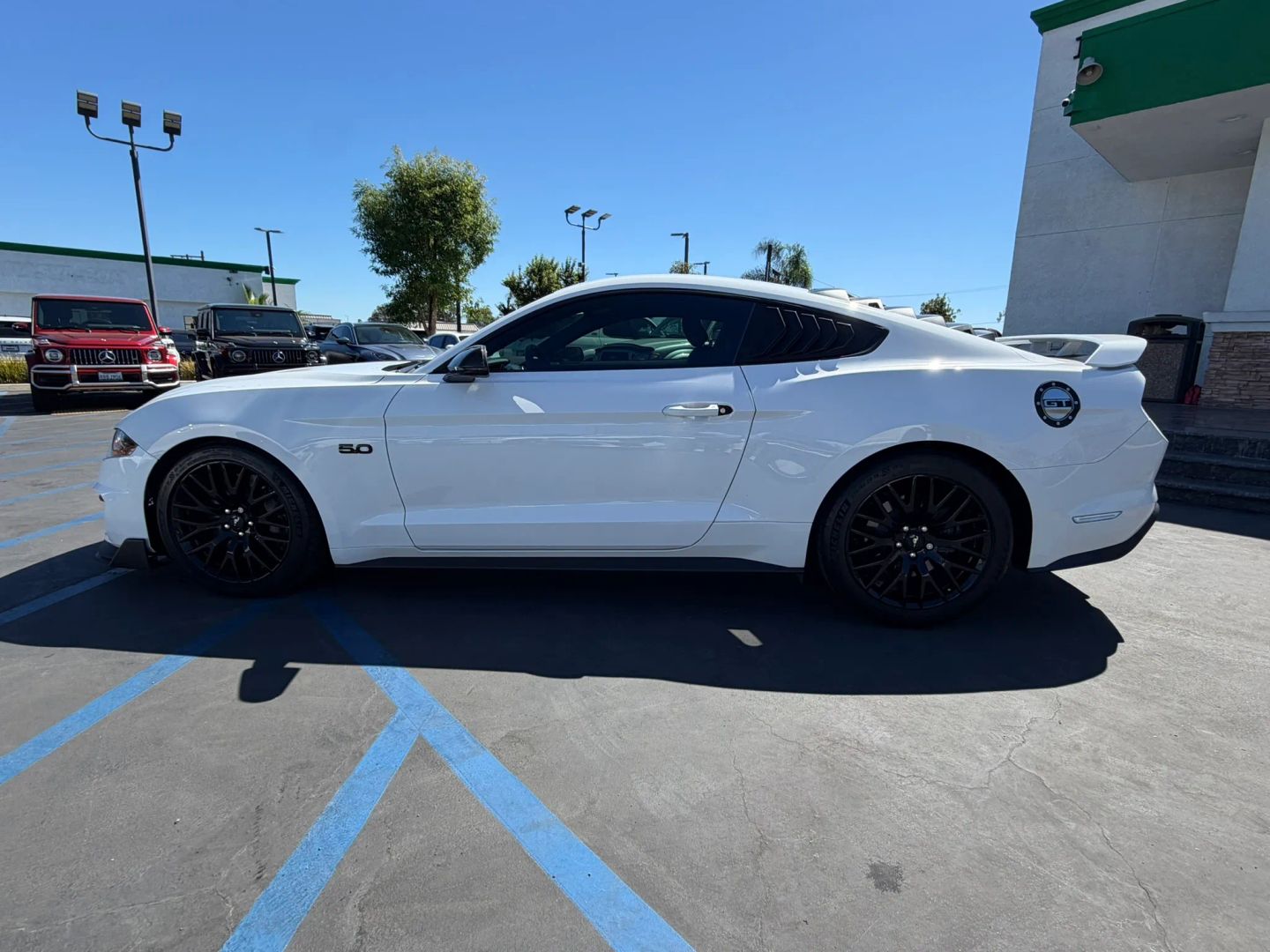 Photo 5 of this Ford Mustang