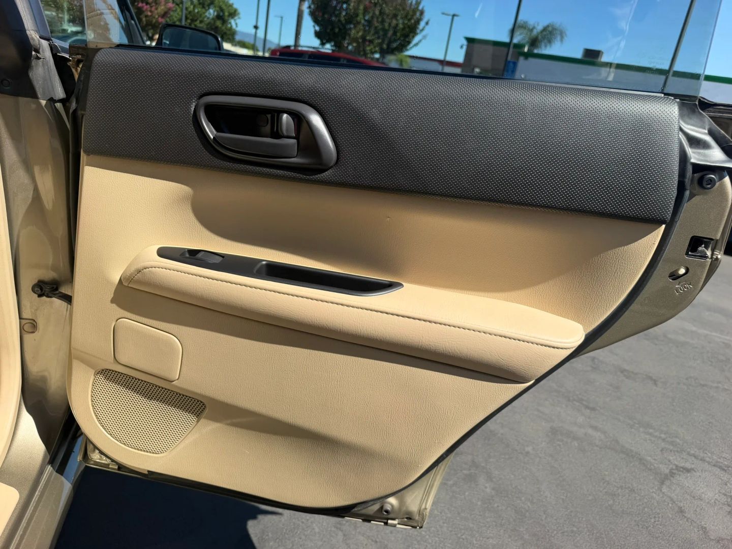 Photo 18 of this Subaru Forester (Natl)