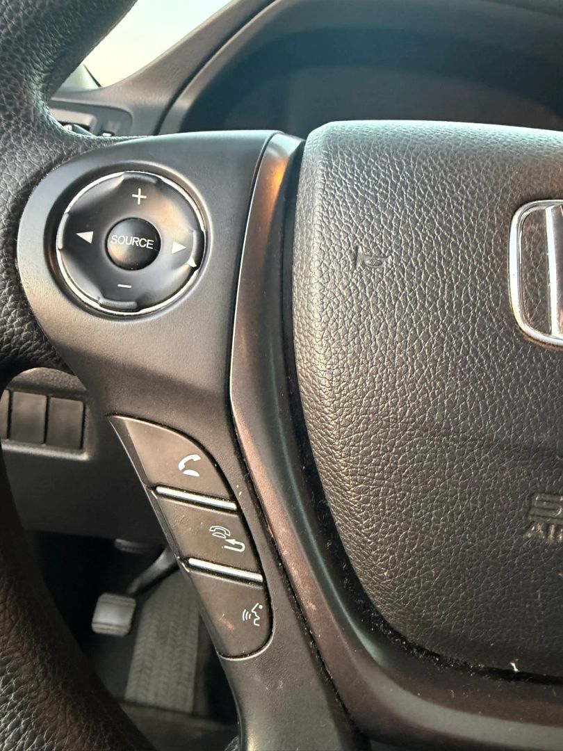 Photo 23 of this Honda Pilot