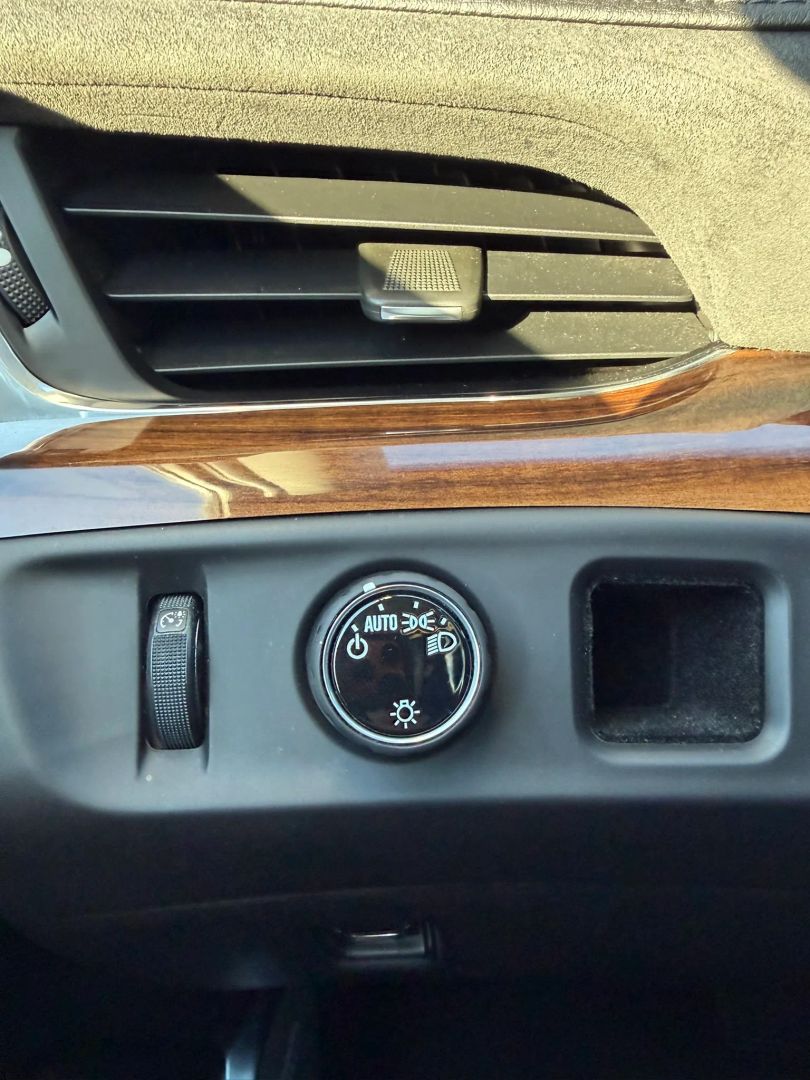 Photo 31 of this Cadillac Escalade
