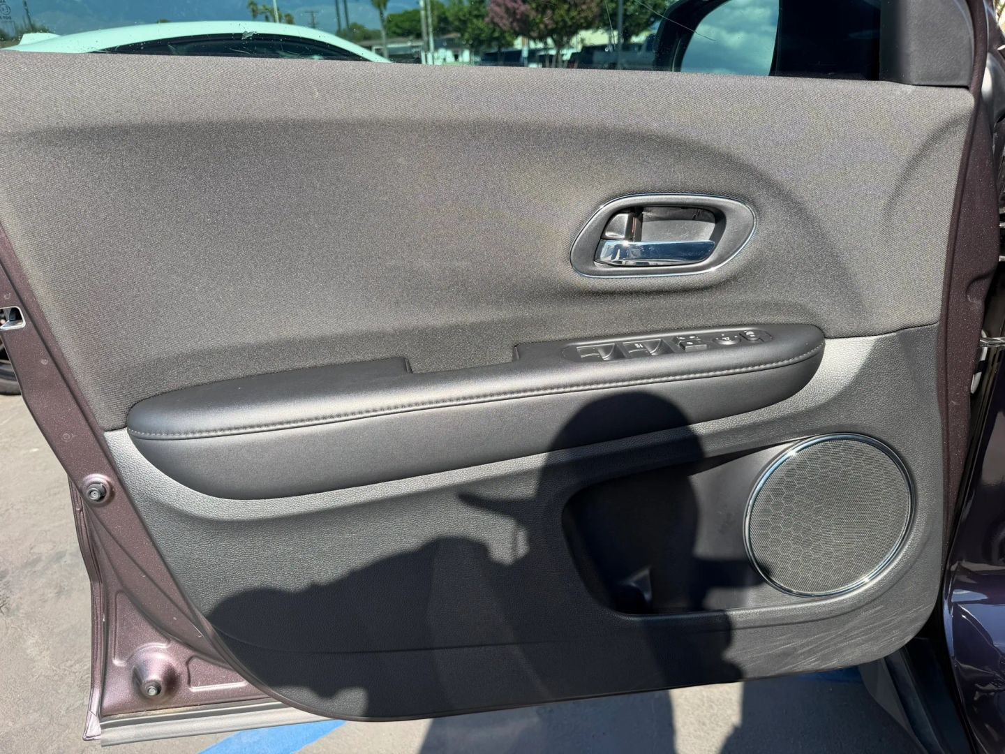 Photo 9 of this Honda HR-V