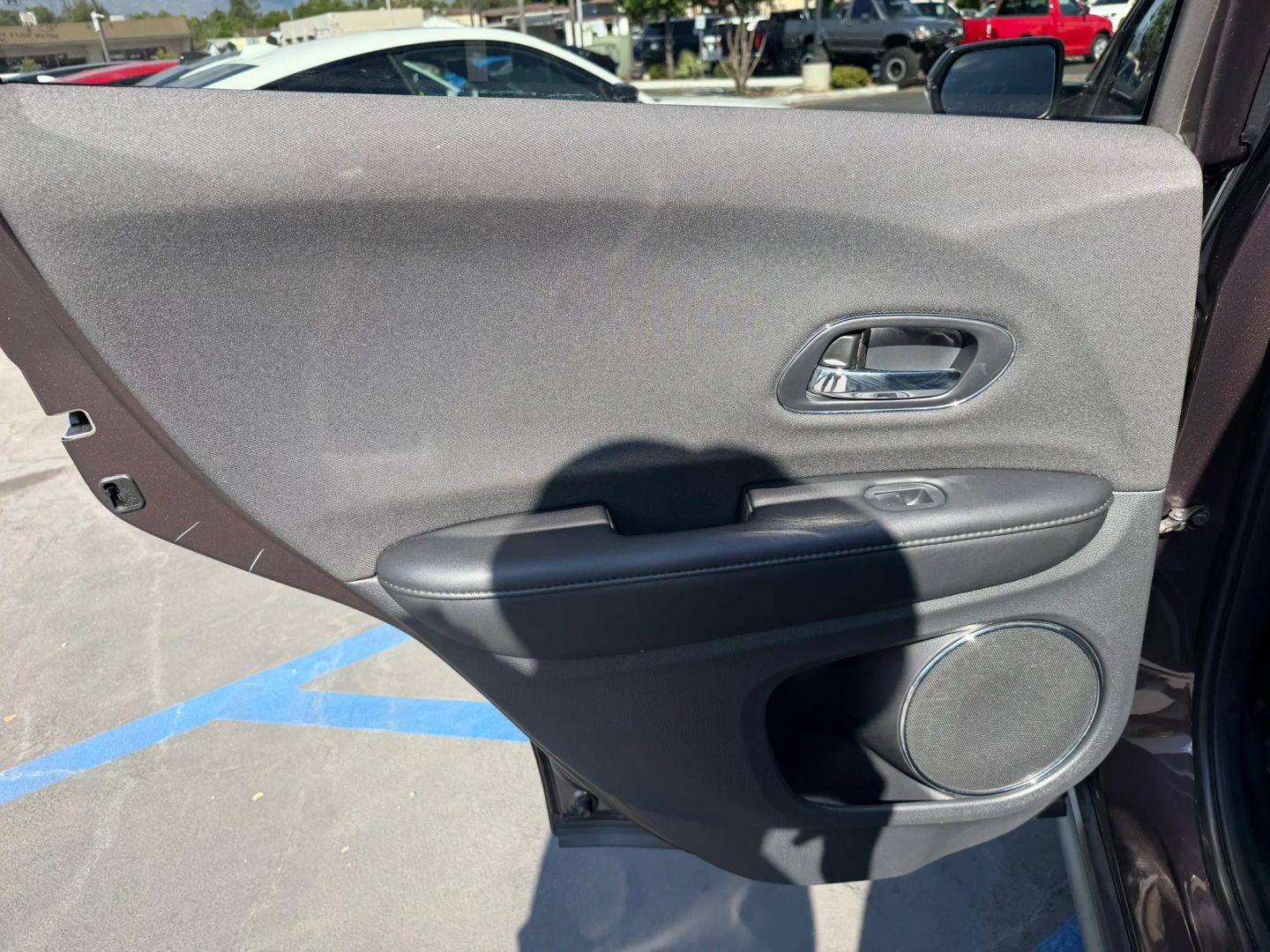 Photo 12 of this Honda HR-V
