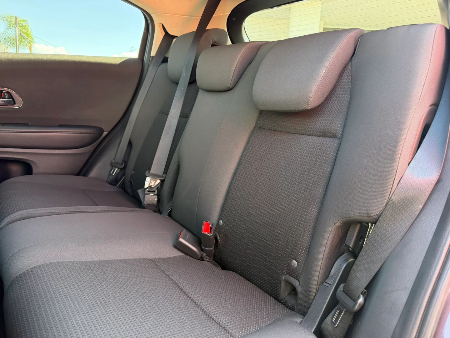 Photo 13 of this Honda HR-V