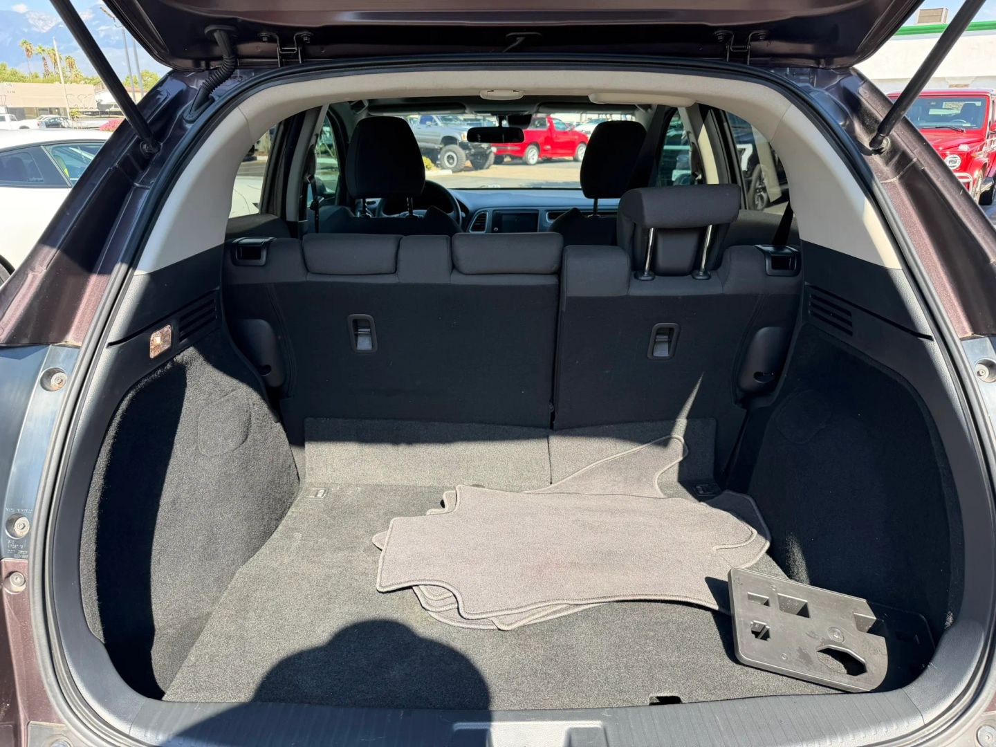 Photo 14 of this Honda HR-V