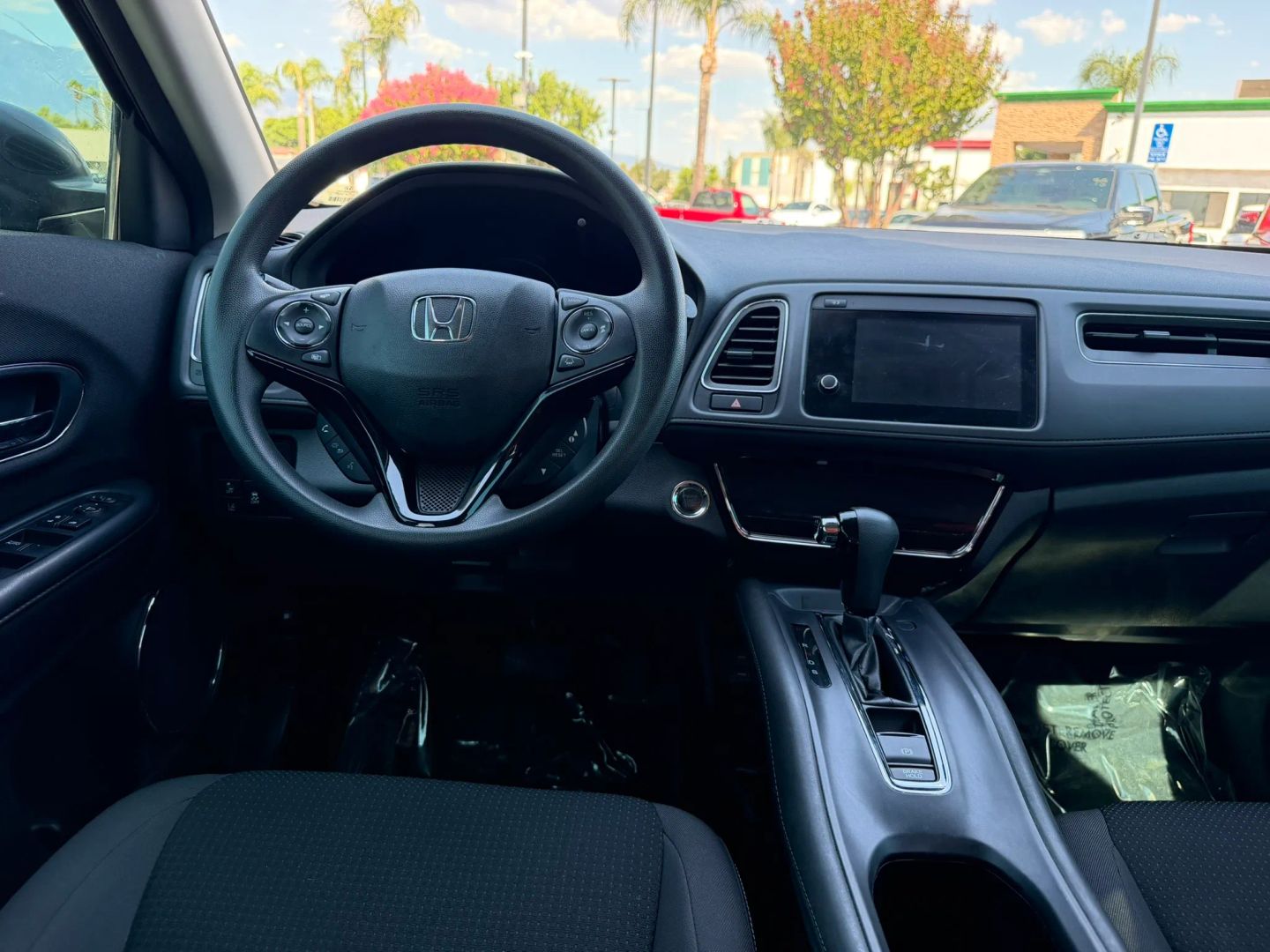 Photo 19 of this Honda HR-V