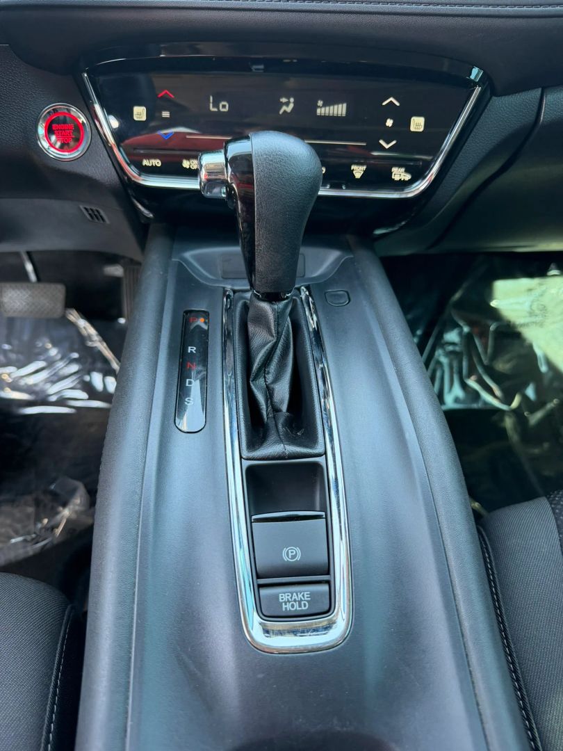 Photo 25 of this Honda HR-V