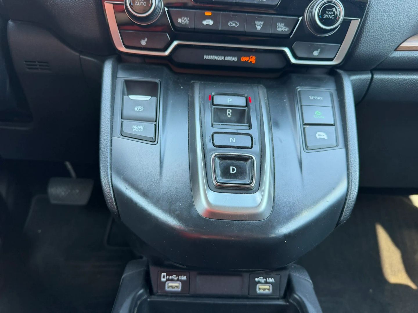 Photo 29 of this Honda CR-V Hybrid