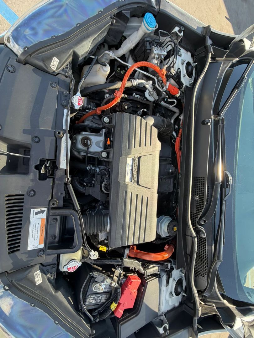 Photo 37 of this Honda CR-V Hybrid