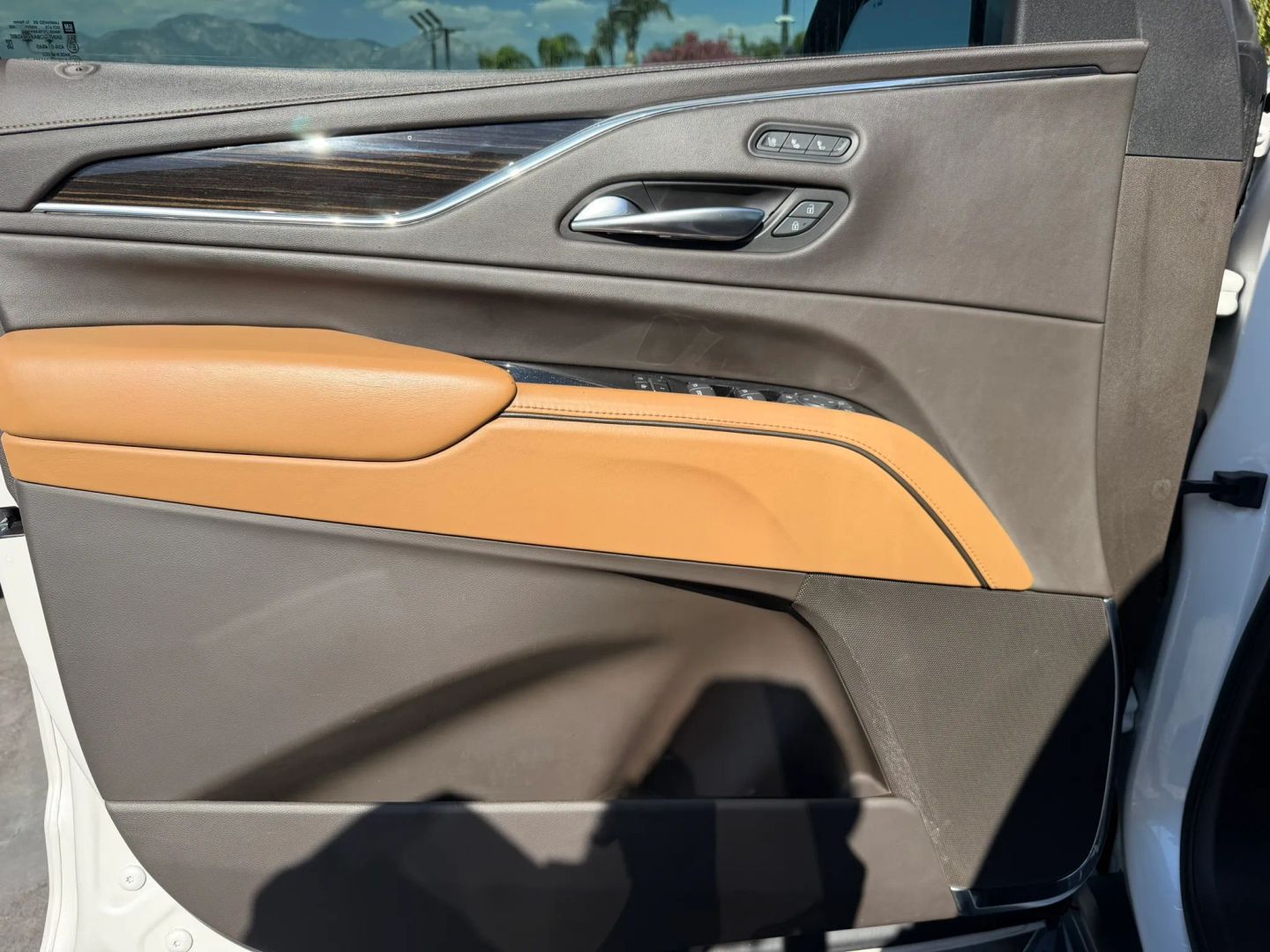 Photo 14 of this Cadillac Escalade ESV