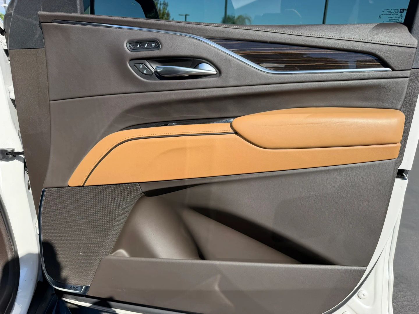 Photo 24 of this Cadillac Escalade ESV