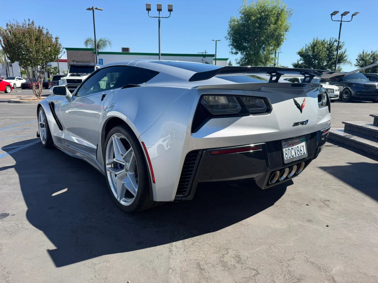Photo 8 of this Chevrolet Corvette