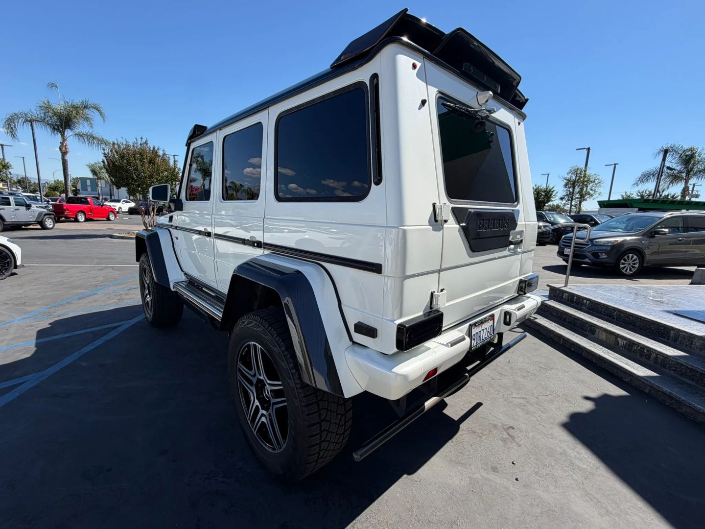Photo 8 of this Mercedes-Benz G 550 4x4 Squared
