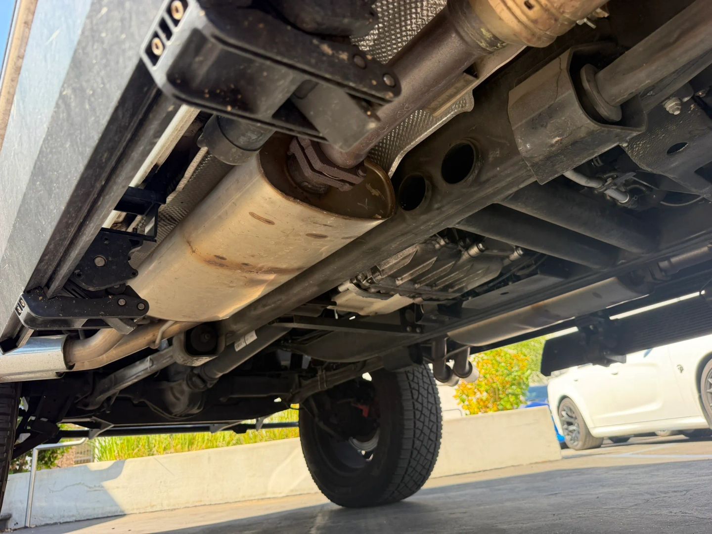 Photo 66 of this Mercedes-Benz G 550 4x4 Squared