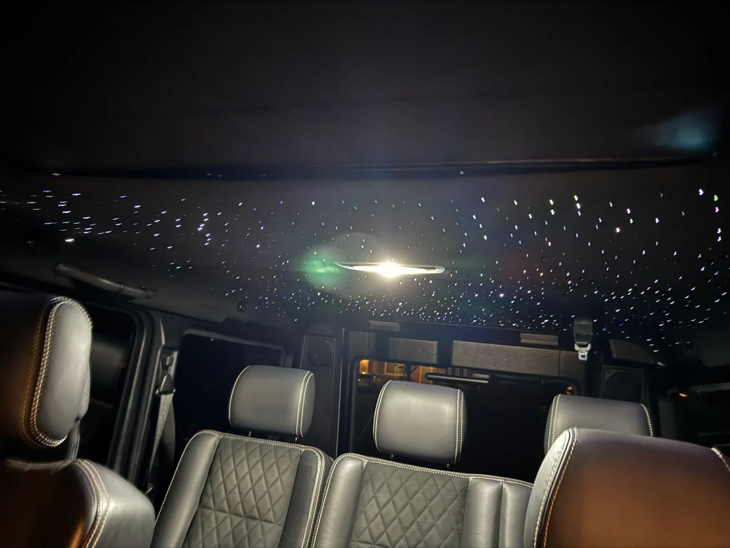 Photo 71 of this Mercedes-Benz G 550 4x4 Squared