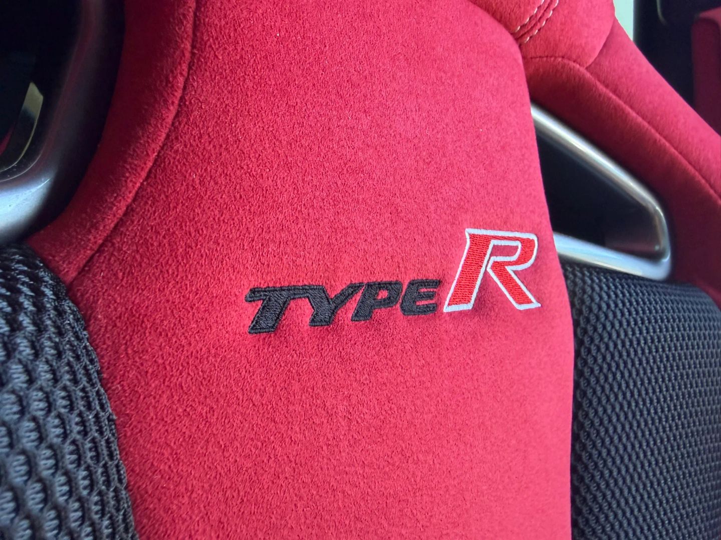 Photo 16 of this Honda Civic Type R