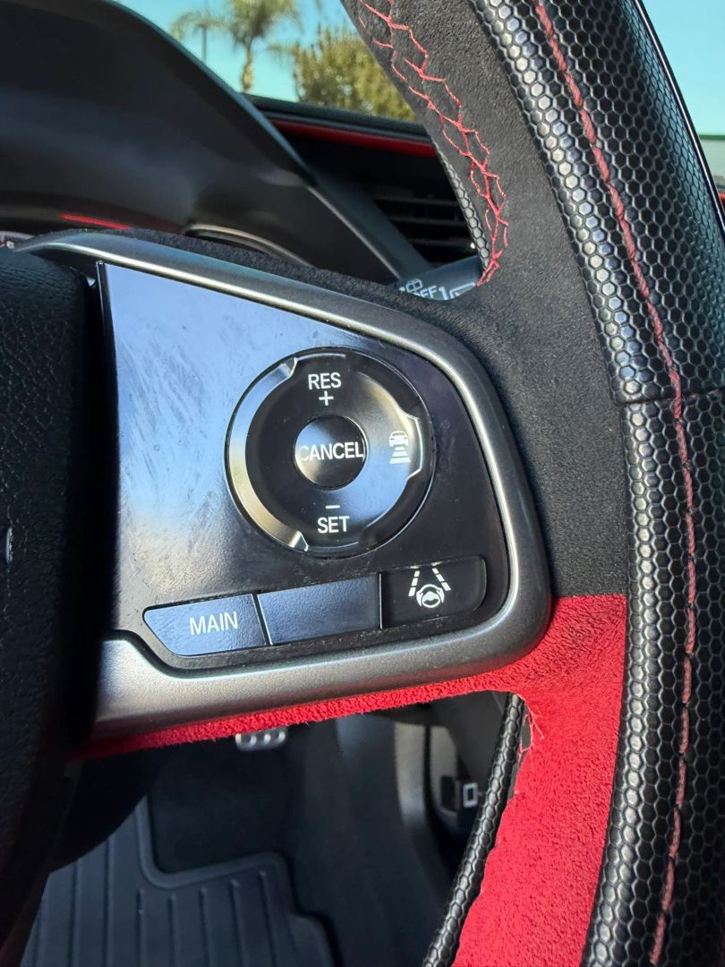 Photo 24 of this Honda Civic Type R