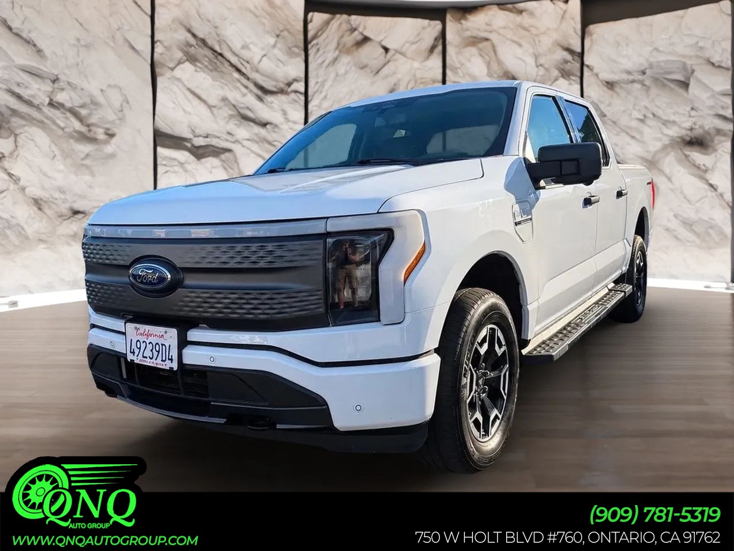Oxford White 2022 Ford F-150 Lightning Pickup Truck All-Wheel Drive Automatic