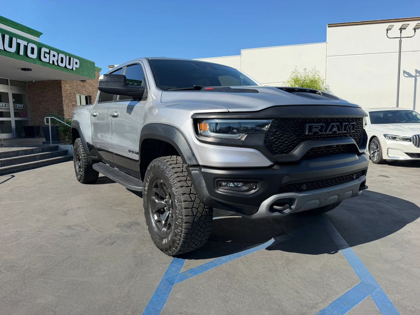 Photo 3 of this Ram 1500