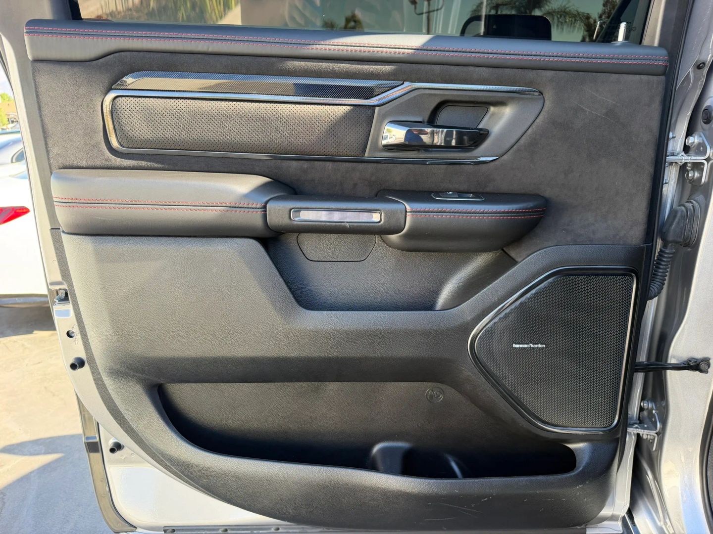 Photo 13 of this Ram 1500