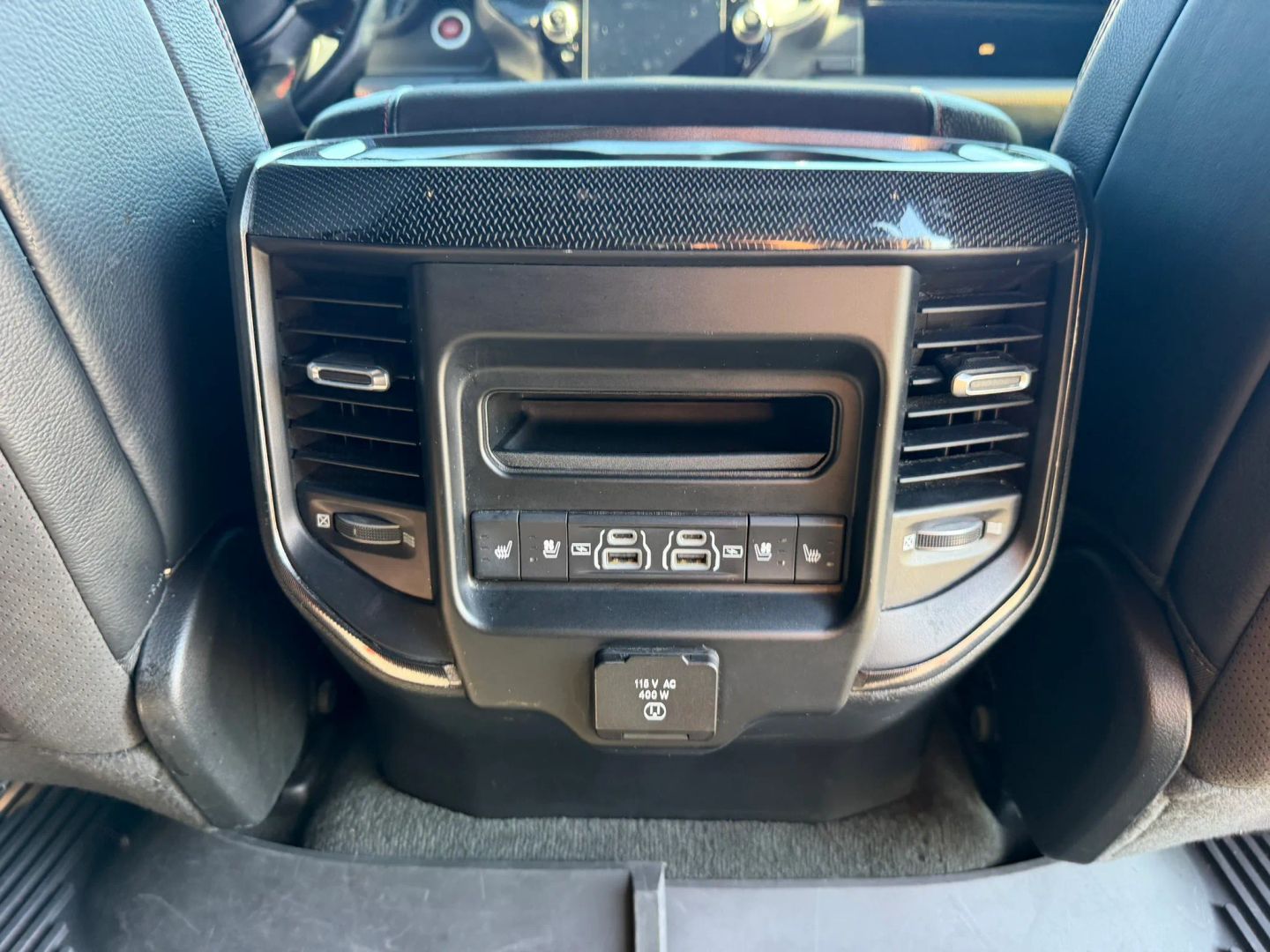 Photo 27 of this Ram 1500