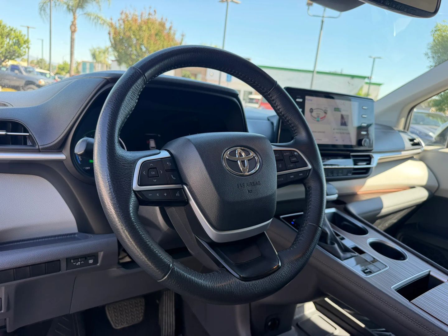 Photo 11 of this Toyota Sienna