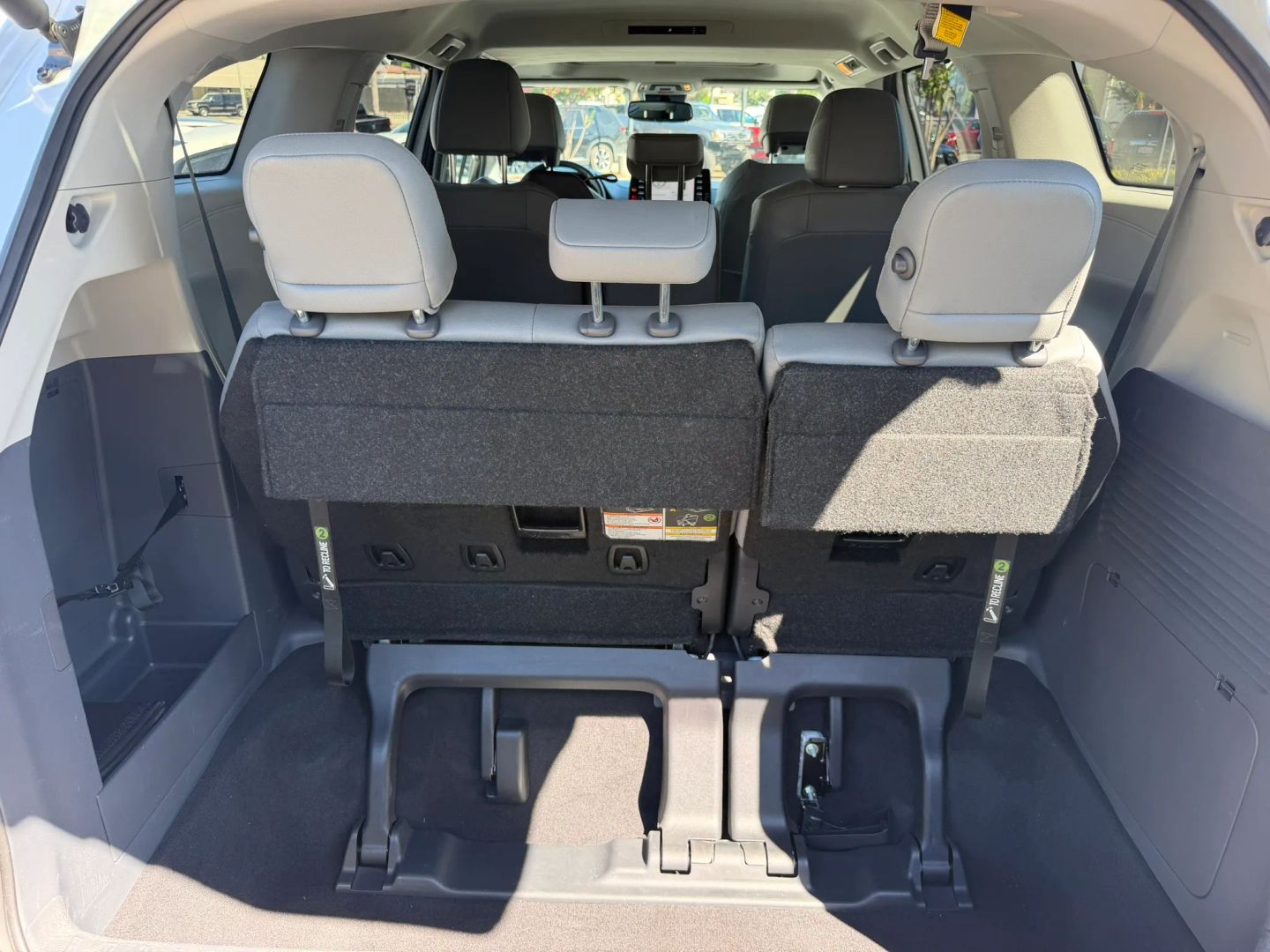 Photo 14 of this Toyota Sienna