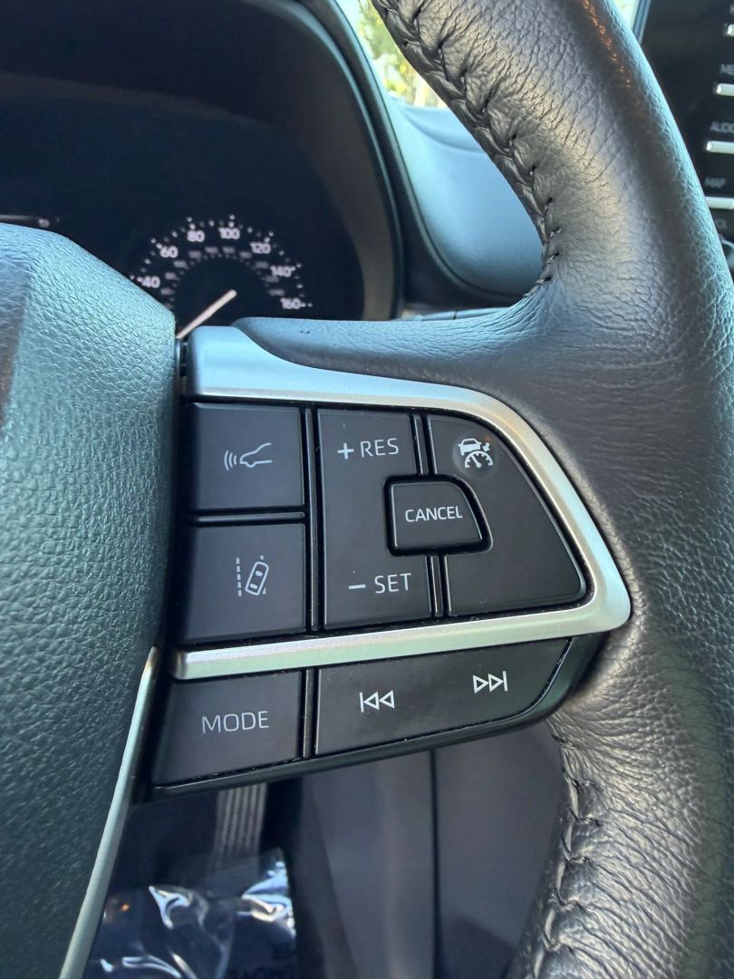 Photo 24 of this Toyota Sienna