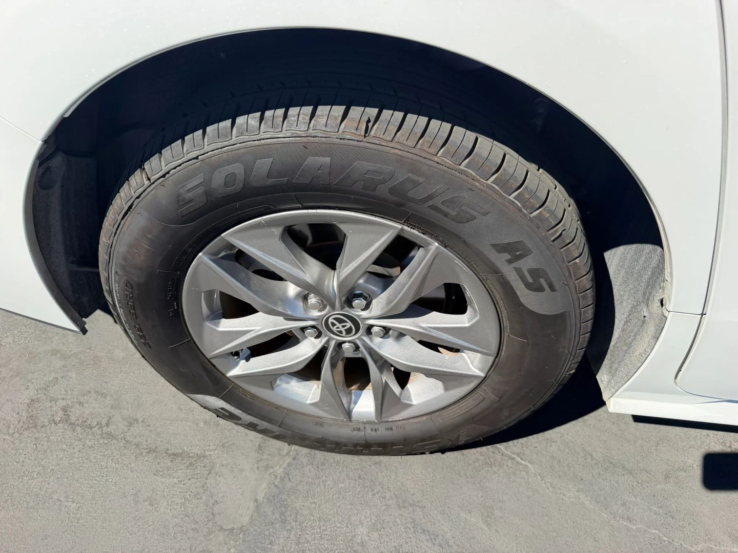 Photo 35 of this Toyota Sienna