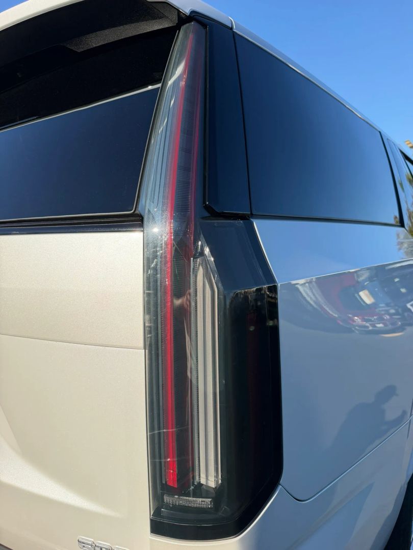 Photo 33 of this Cadillac Escalade ESV