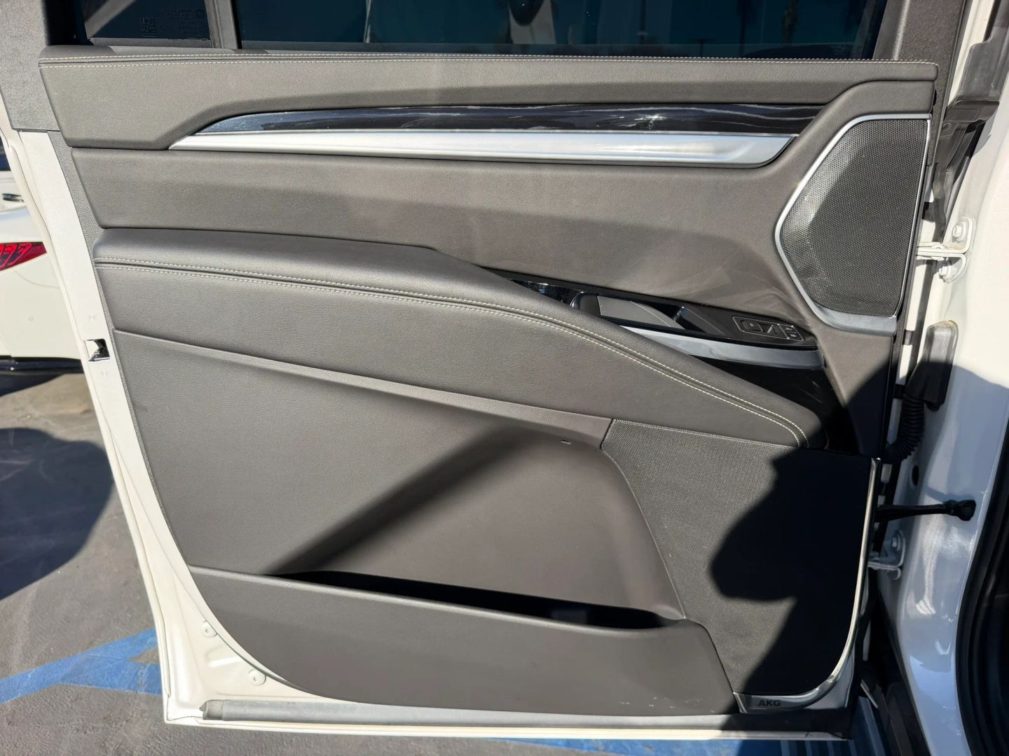 Photo 37 of this Cadillac Escalade ESV
