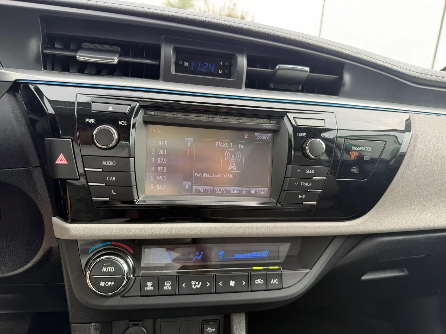 Photo 23 of this Toyota Corolla