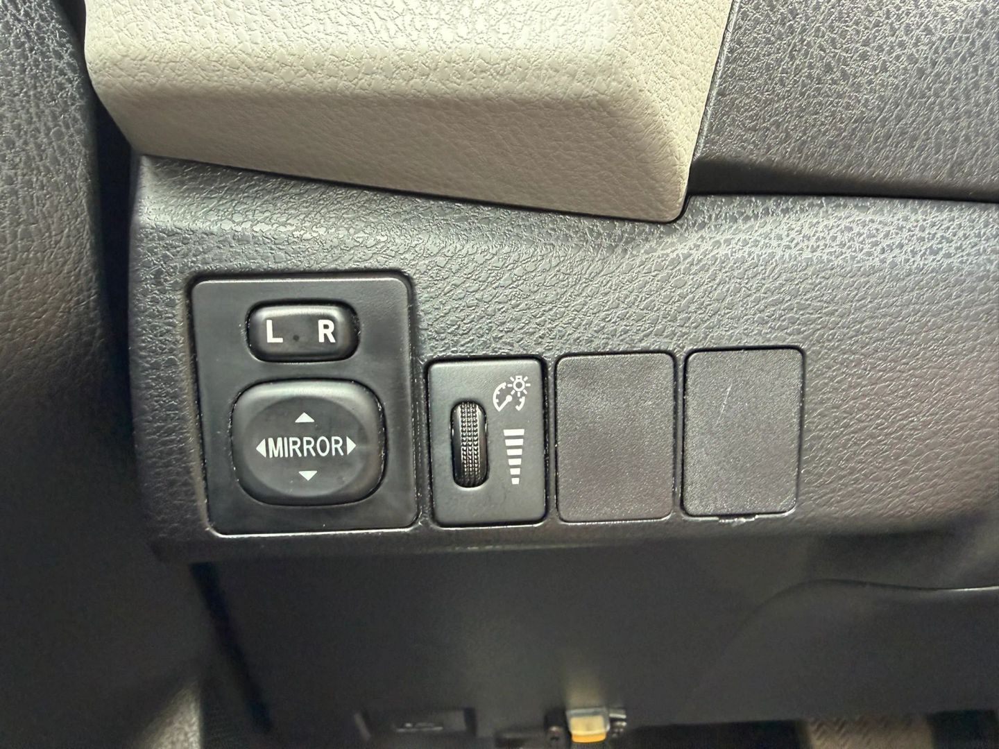 Photo 25 of this Toyota Corolla