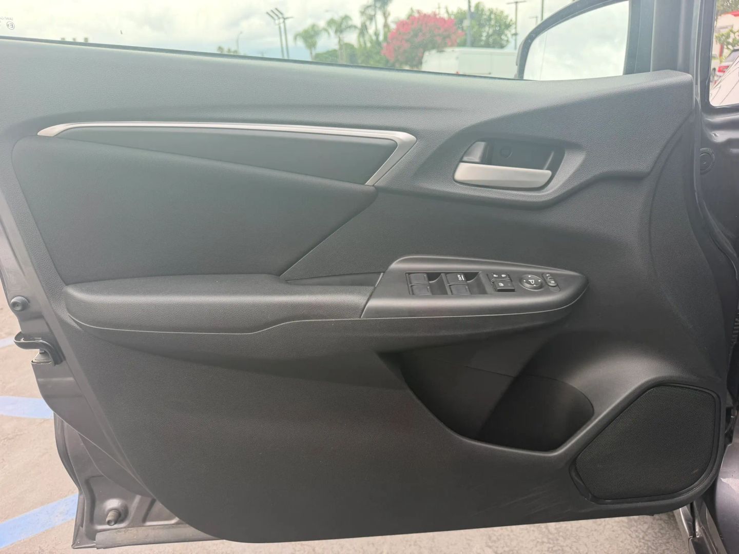 Photo 9 of this Honda Fit