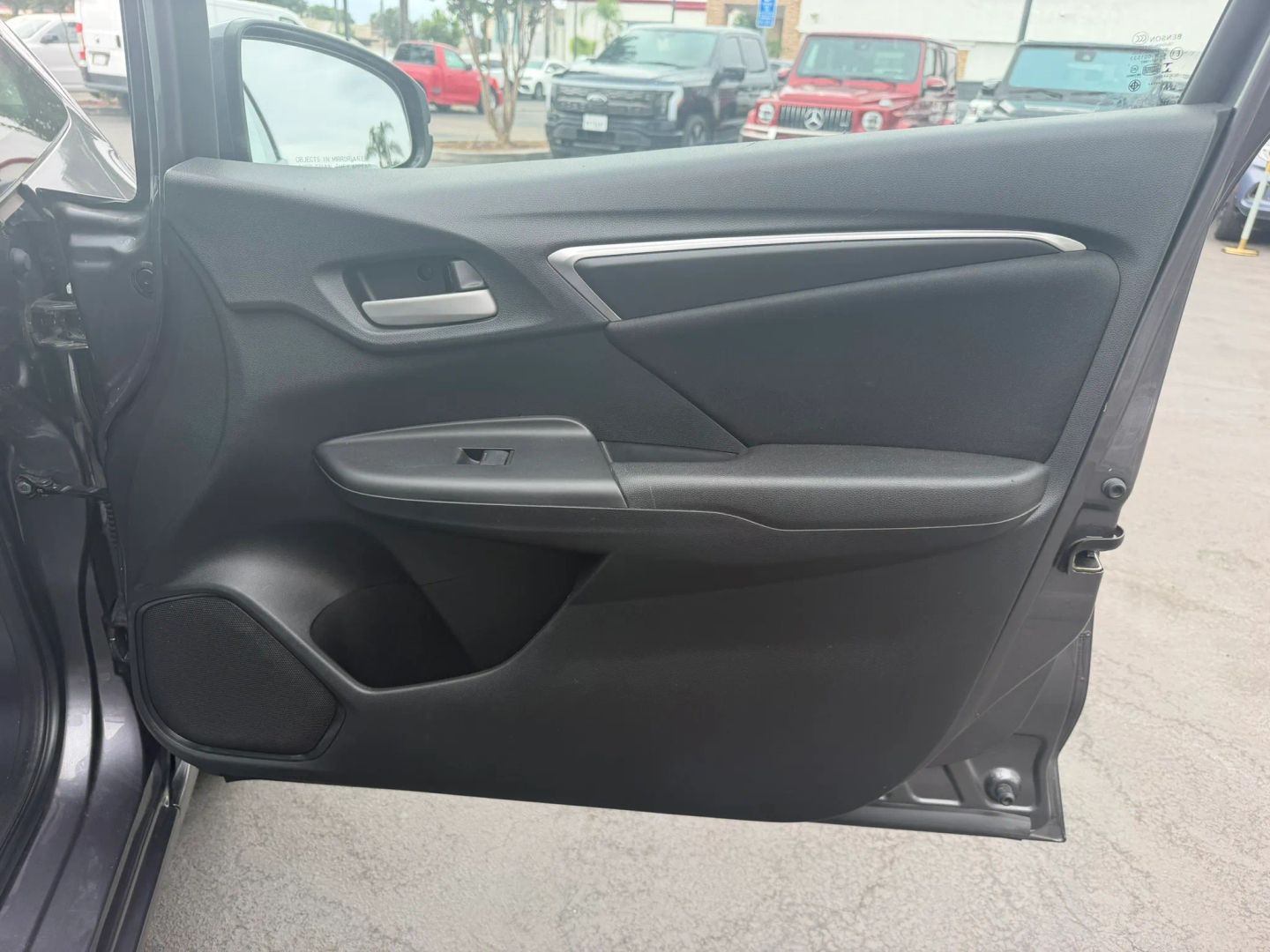 Photo 15 of this Honda Fit