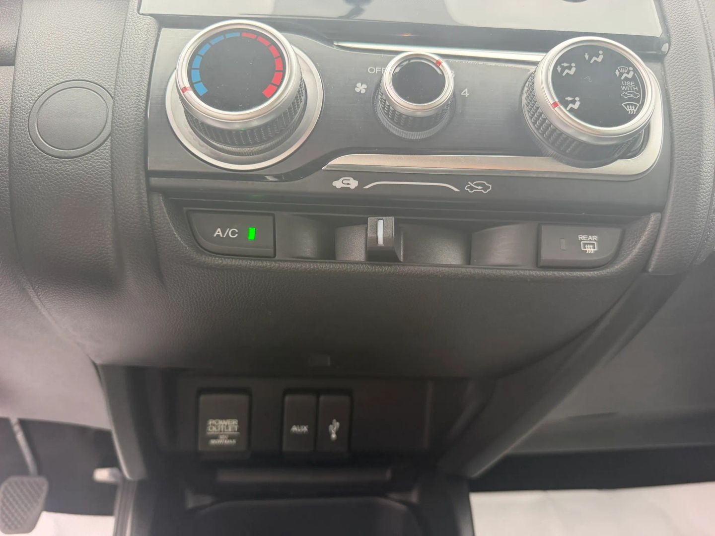 Photo 25 of this Honda Fit