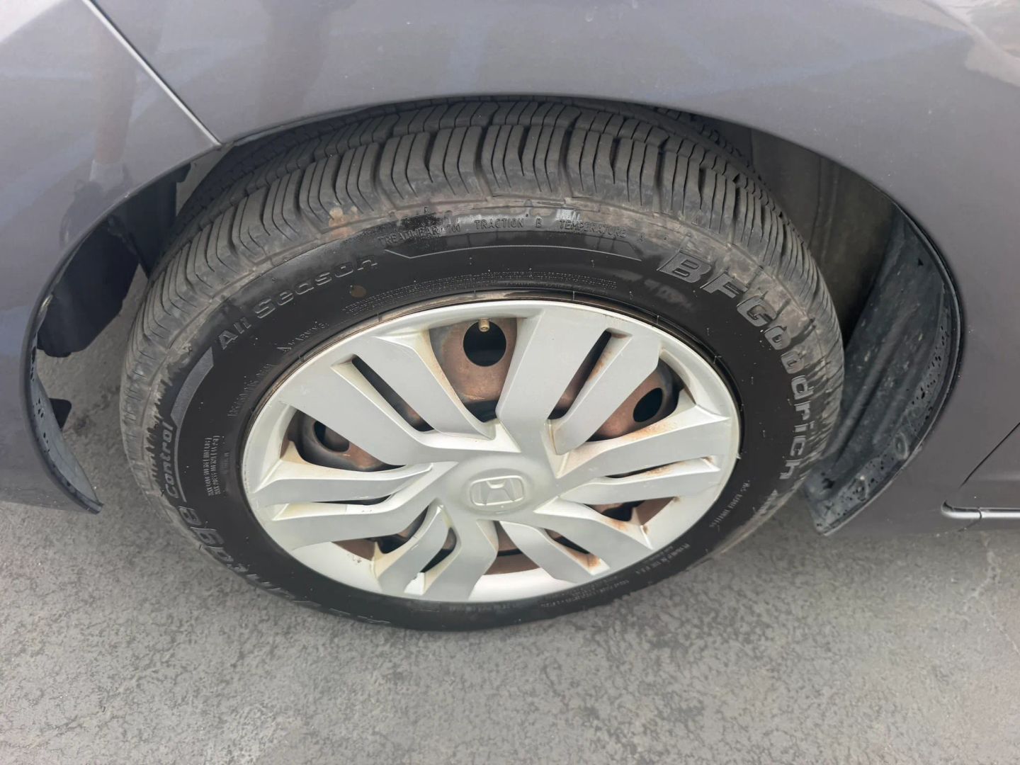 Photo 30 of this Honda Fit