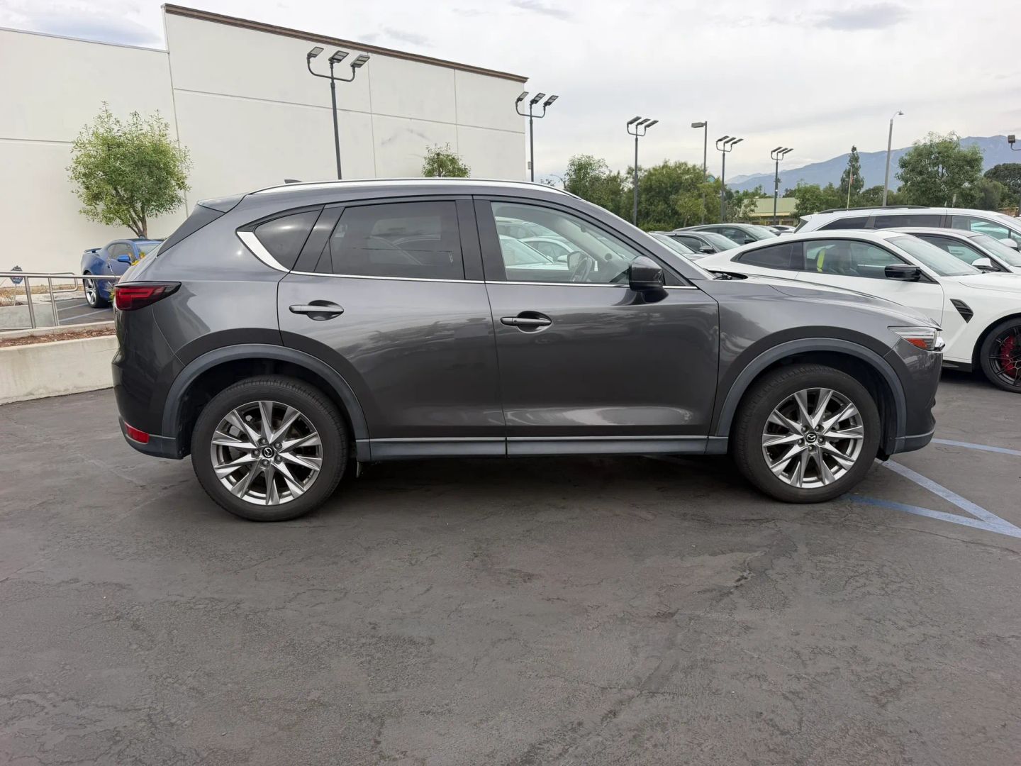 Photo 4 of this Mazda CX-5