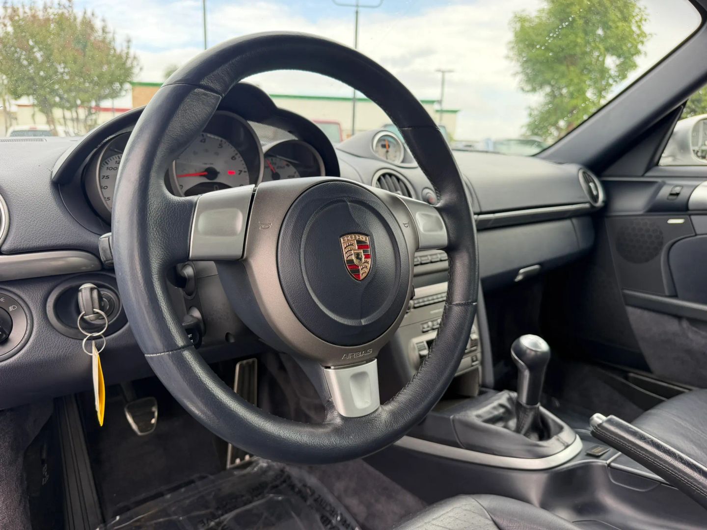 Photo 13 of this Porsche Cayman